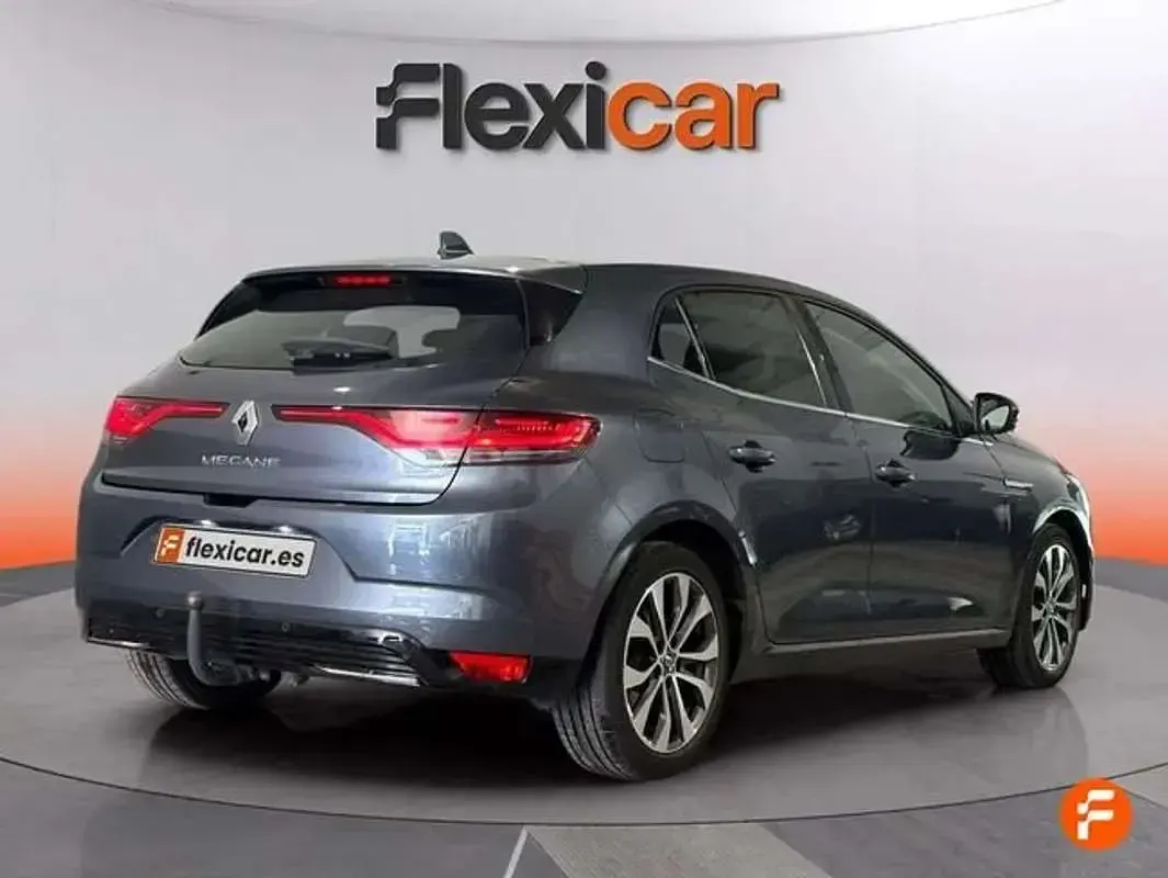 Usado Renault Mégane IV Equilibre 116 CV (85 kW) 2023 Gris Utilitario