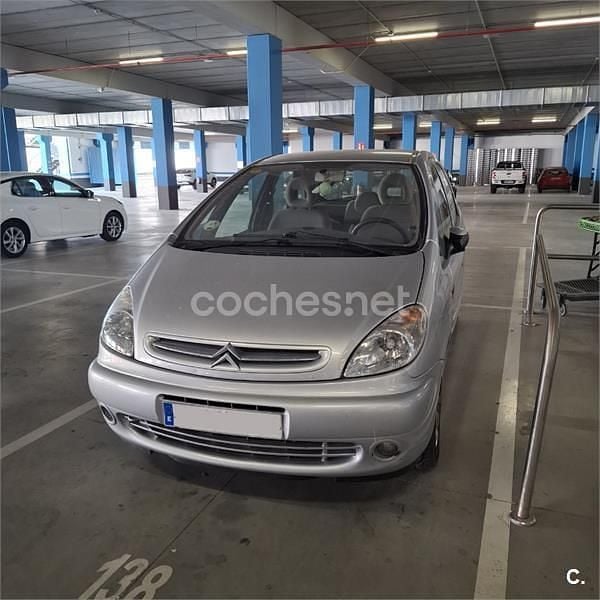 Gris / plata Usado 2004 Citroën Xsara Picasso Exclusive Monovolumen | 3200 € (Precio justo) - Imagen 1/4