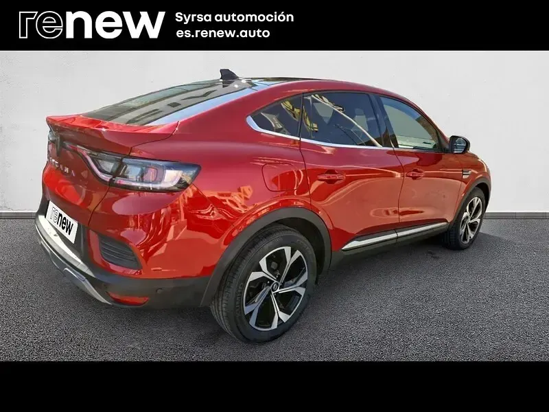 Usado Renault Arkana Techno 140 CV (102 kW) 2024 Rojo SUV