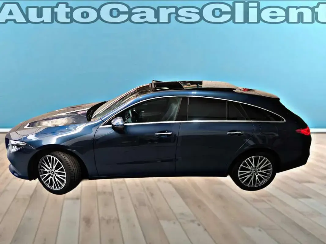 Usado Mercedes CLA250e Shooting Brake 218 CV (160 kW) 2022 Azul Familiar