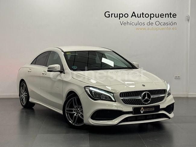 Usado Mercedes CLA200 AMG 136 CV (100 kW) 2018 Blanco Berlina