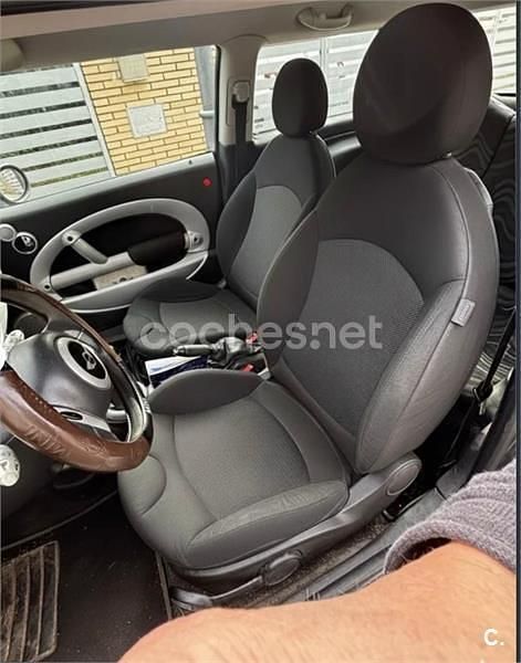 Usado Mini ONE 90 CV (66 kW) 2003 Gris / plata Utilitario