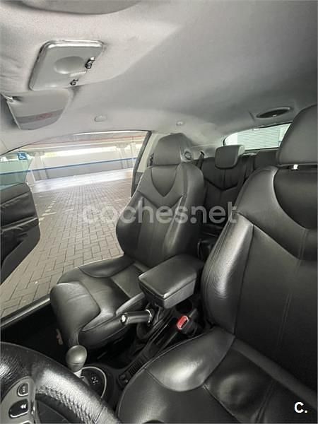 Usado Alfa Romeo GT Distinctive 165 CV (121 kW) 2004 Rojo Coupe