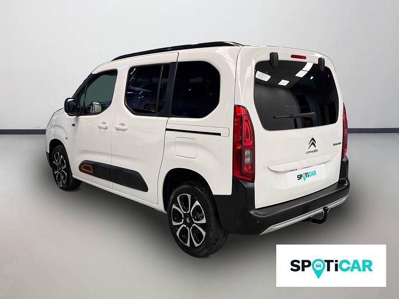 Usado Citroën Berlingo Shine 130 CV (95 kW) 2023 Blanco Monovolumen