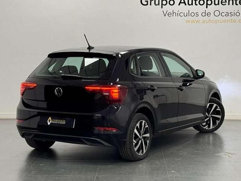 Usado VW Polo Life 95 CV (69 kW) 2022 Negro Berlina
