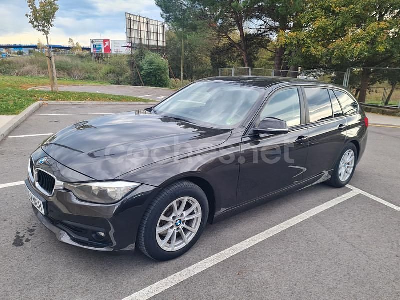Käytetty BMW 320 Efficient Dynamics 163 HP (119 kW) 2015 Ruskea Farmari