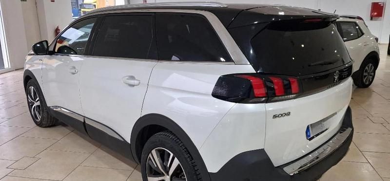 Usado Peugeot 5008 GT-line 131 CV (96 kW) 2020 Blanco