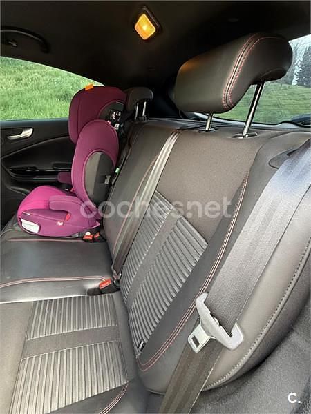 Usado Alfa Romeo Giulietta Veloce 140 CV (102 kW) 2013 Negro Utilitario