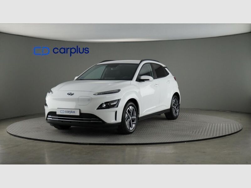Atlas white (sólido) Usado 2022 Hyundai Kona SUV | 23.890 € (Un poco caro) - Imagen 1/4