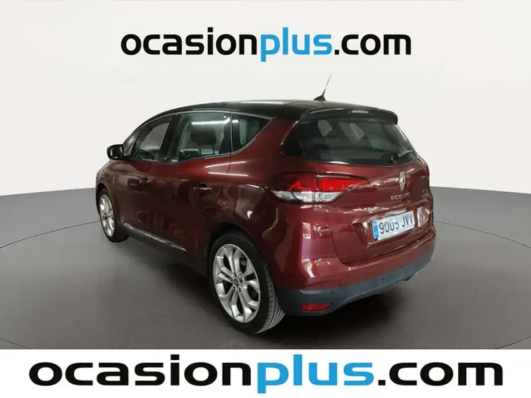 Usado Renault Scénic III Zen 110 CV (80 kW) 2016 Rojo Monovolumen