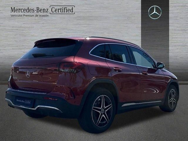 Usado Mercedes EQA250 AMG line 139 kW (190 CV) 2023 Manufaktur rojo patagonia SUV