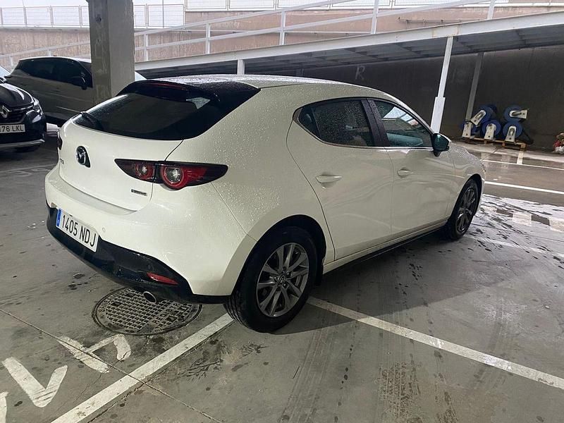 Usado Mazda 3 Center-Line 140 CV (102 kW) 2025 Blanco Berlina