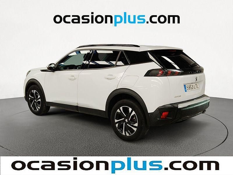 Usado Peugeot 2008 Allure 110 CV (80 kW) 2021 Blanco SUV