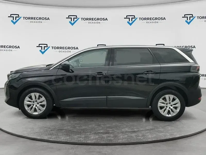 Usado Peugeot 5008 Active 130 CV (95 kW) 2022 Negro SUV