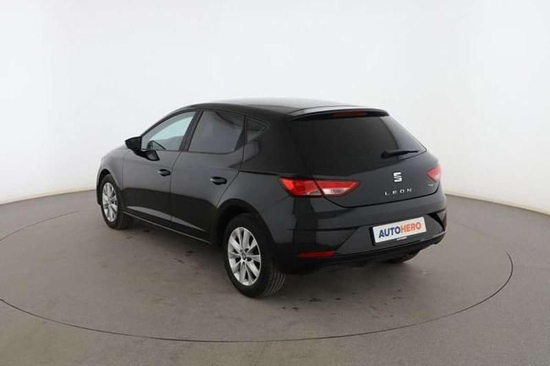 Usado Seat Leon Style 116 CV (85 kW) 2017 Negro Berlina
