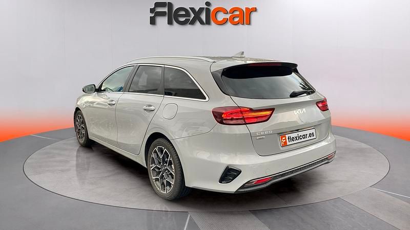 Usado Kia Ceed 100 CV (73 kW) 2025 Beige Utilitario