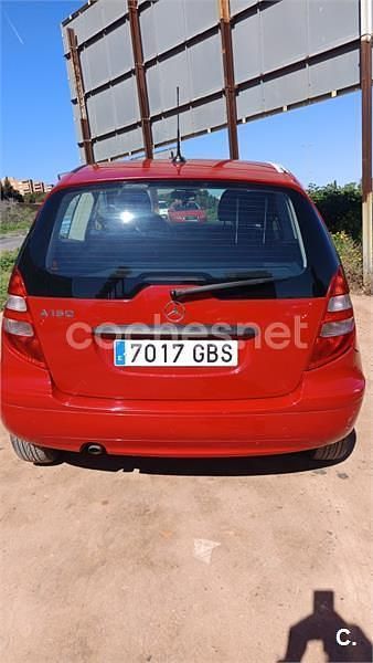 Usado Mercedes A150 Classic 95 CV (69 kW) 2008 Rojo Monovolumen