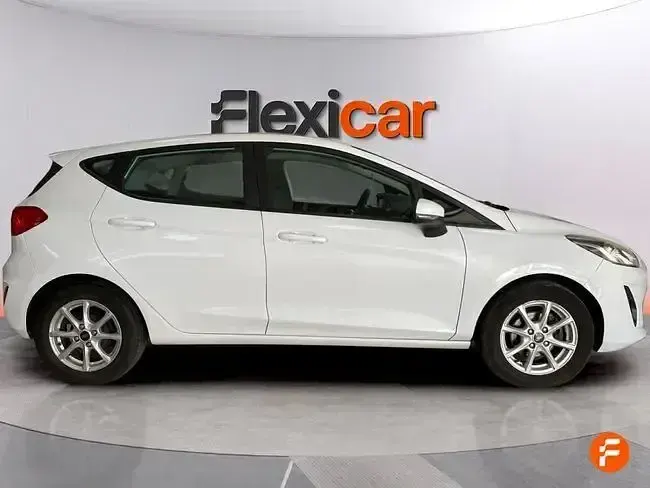 Usado Ford Fiesta Active 85 CV (62 kW) 2018 Blanco Utilitario