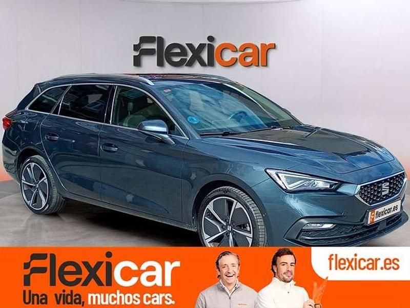 Usado Seat Leon FR 204 CV (150 kW) 2021 Gris Familiar