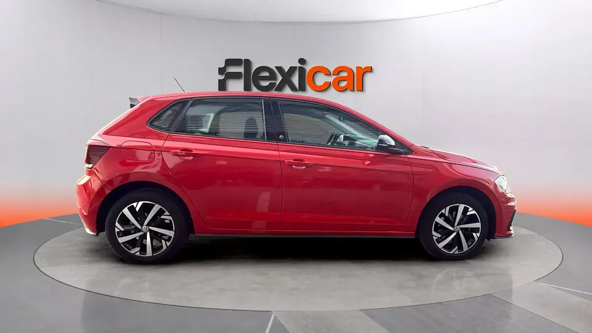 Usado VW Polo Beats 116 CV (85 kW) 2019 Rojo Utilitario