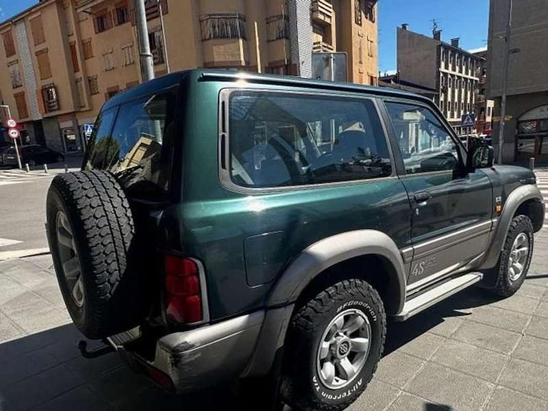 Usado Nissan Patrol S 130 CV (95 kW) 1998 Verde SUV