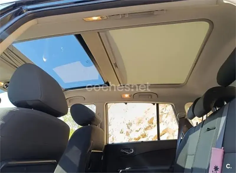 Usado Renault Koleos Dynamique 170 CV (125 kW) 2009 Negro SUV