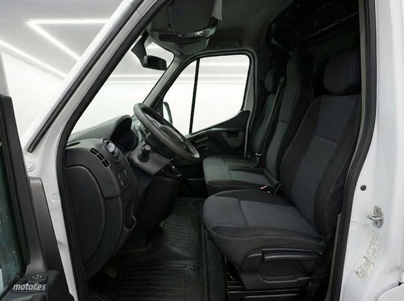 Usado Renault Master 130 CV (95 kW) 2018 Blanco Van