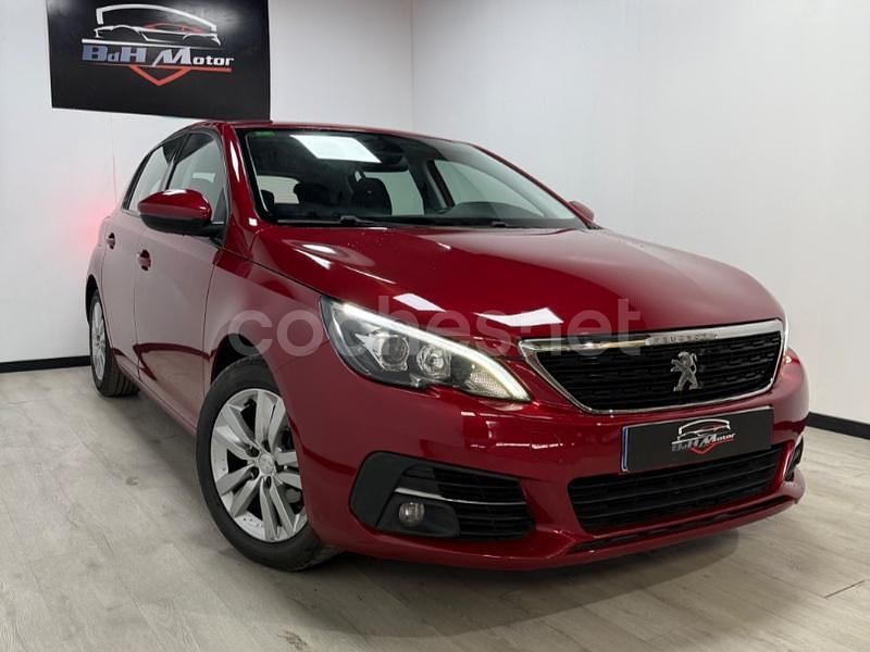 Rojo Usado 2017 Peugeot 308 Allure Berlina | 7990 € - Imagen 1/4