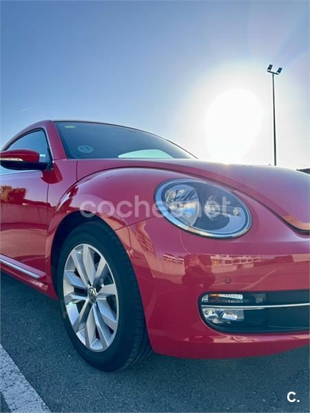 Rojo Usado 2012 VW Beetle Design Berlina | 8200 € (Precio justo) - Imagen 1/4