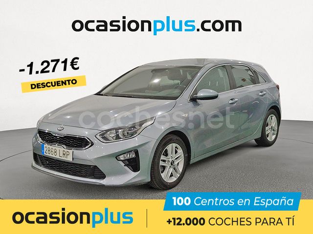 Gris / plata Usado 2021 Kia Ceed Berlina | 13.350 € (Precio justo) - Imagen 1/4
