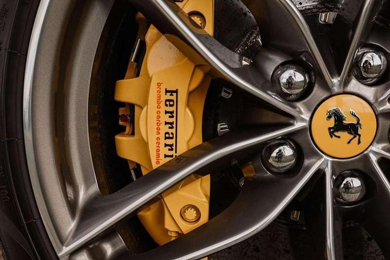 Usado Ferrari 488 670 CV (492 kW) 2017 Negro Coupe