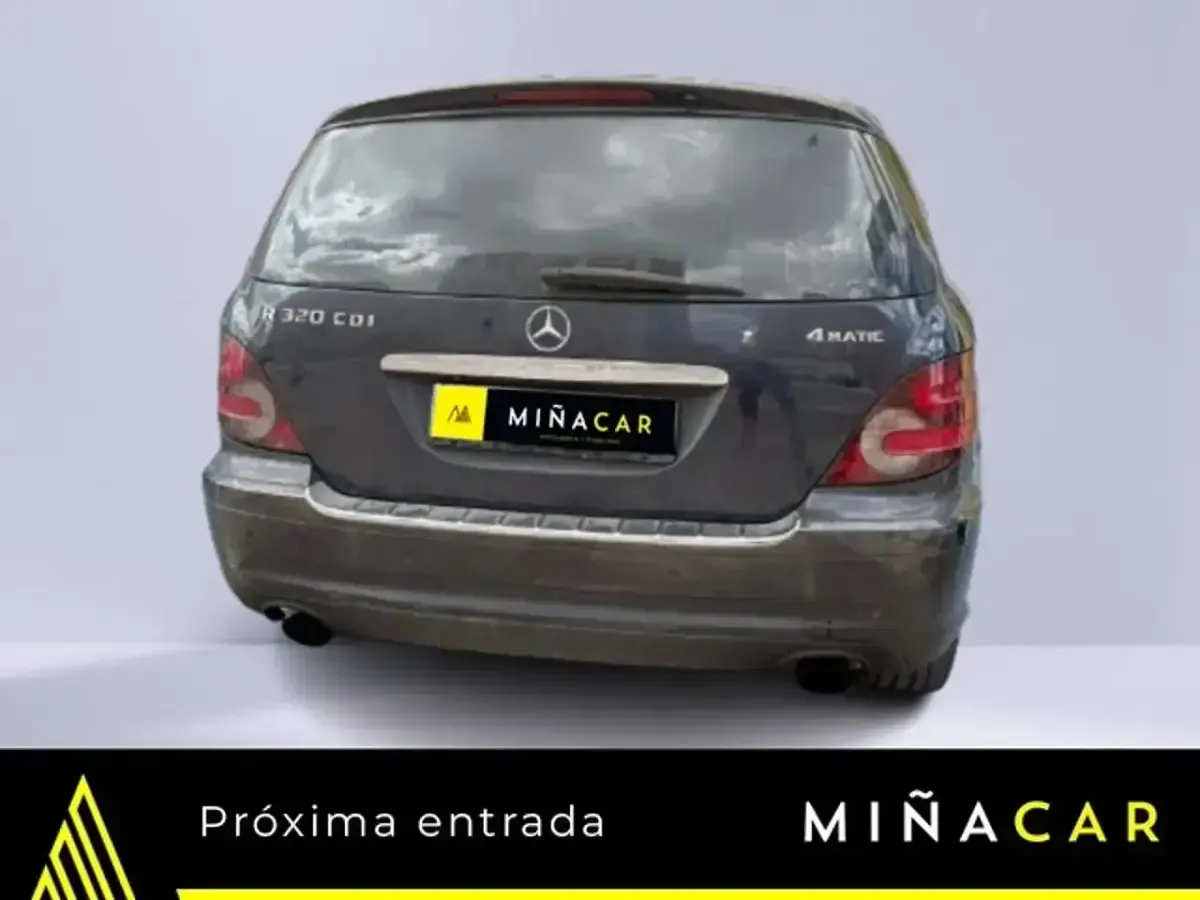 Usado Mercedes R320 224 CV (164 kW) 2008 Azul Monovolumen