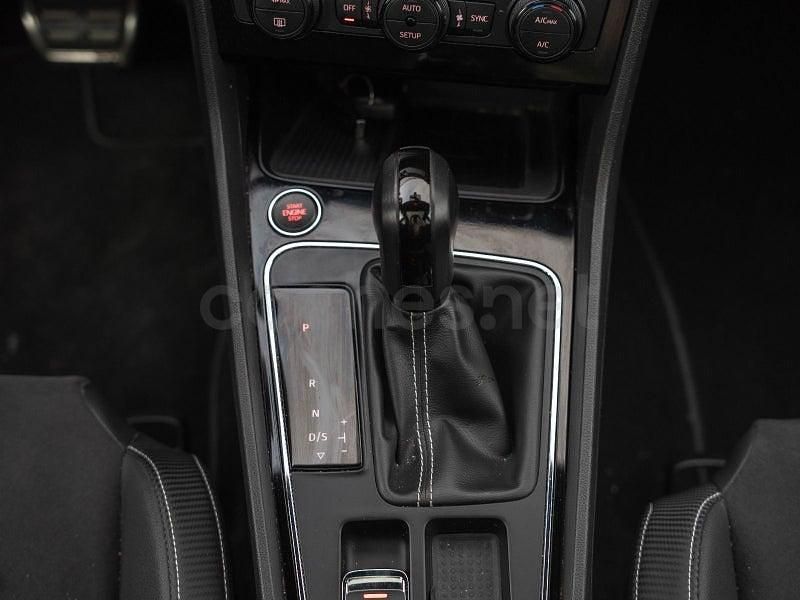 Usado Seat Leon 4Drive 300 CV (220 kW) 2019 Gris / plata Familiar