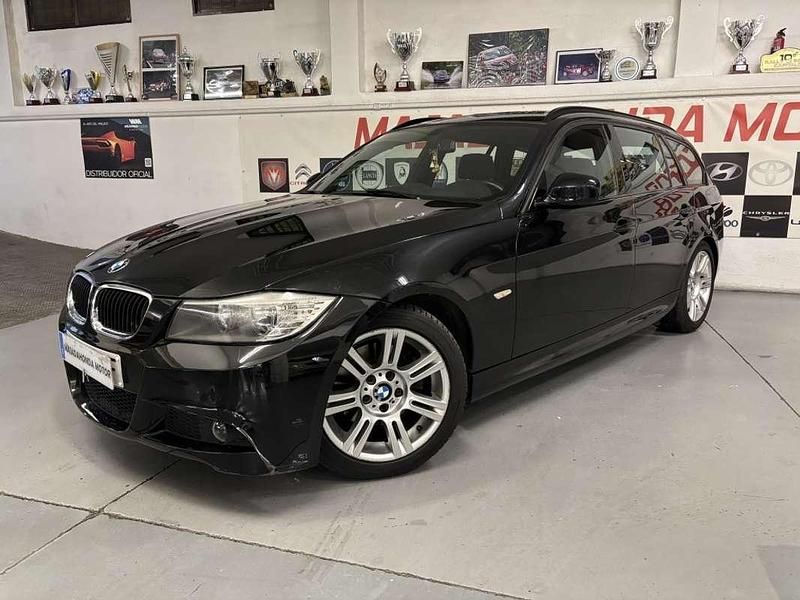 Negro Usado 2012 BMW 318 Familiar | 10.450 € (Precio justo) - Imagen 1/4
