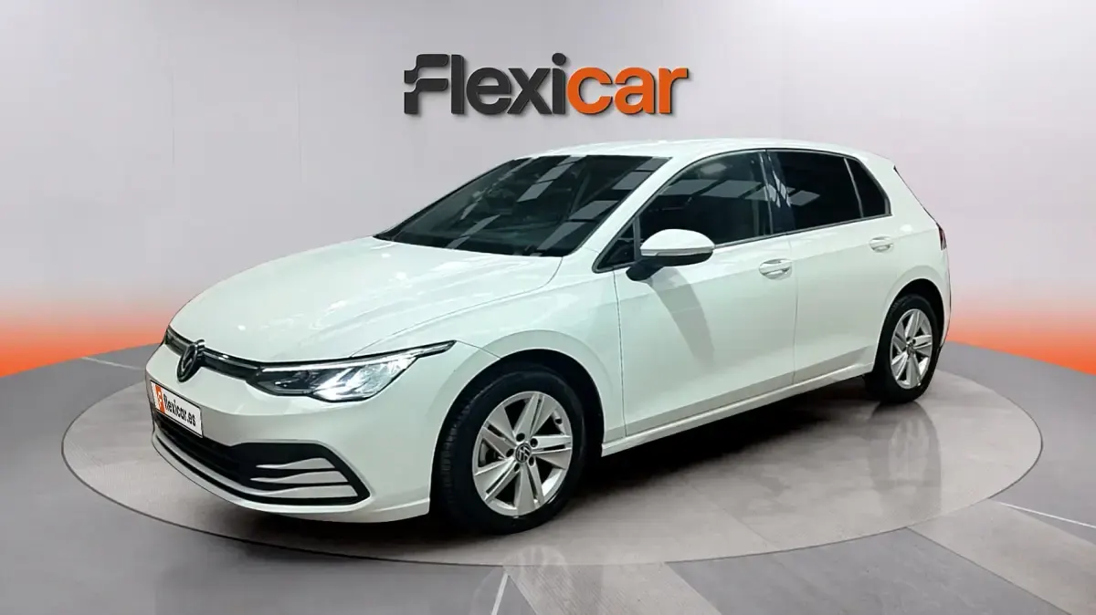 Usado VW Golf VIII 116 CV (85 kW) 2022 Blanco Berlina