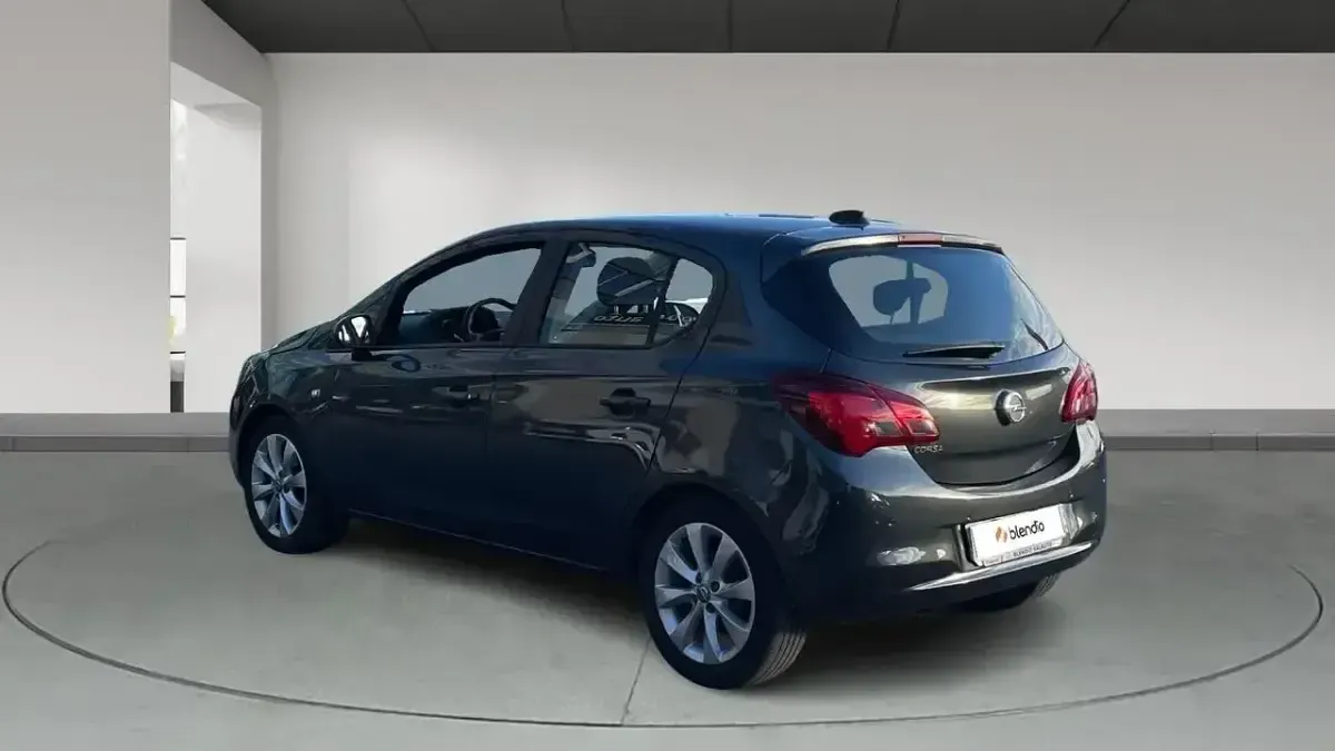 Usado Opel Corsa Selective 90 CV (66 kW) 2017 Gris Utilitario