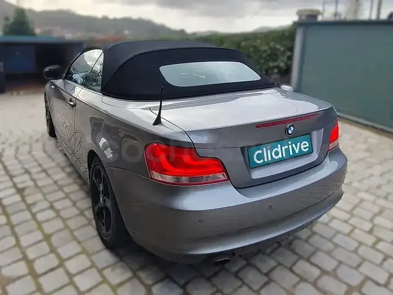 Usado BMW 120 Cabriolet 177 CV (130 kW) 2011 Gris / plata Descapotable