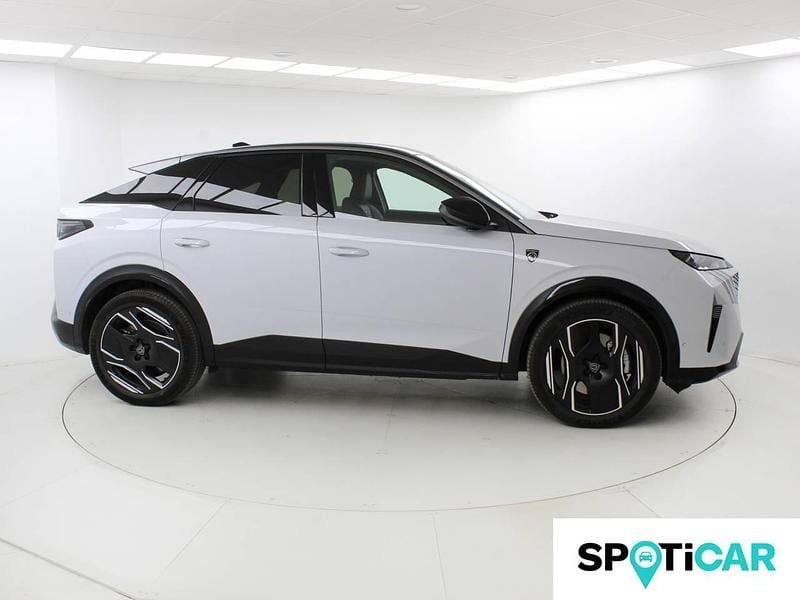Usado Peugeot e-3008 GT 157 kW (214 CV) 2024 Blanco SUV