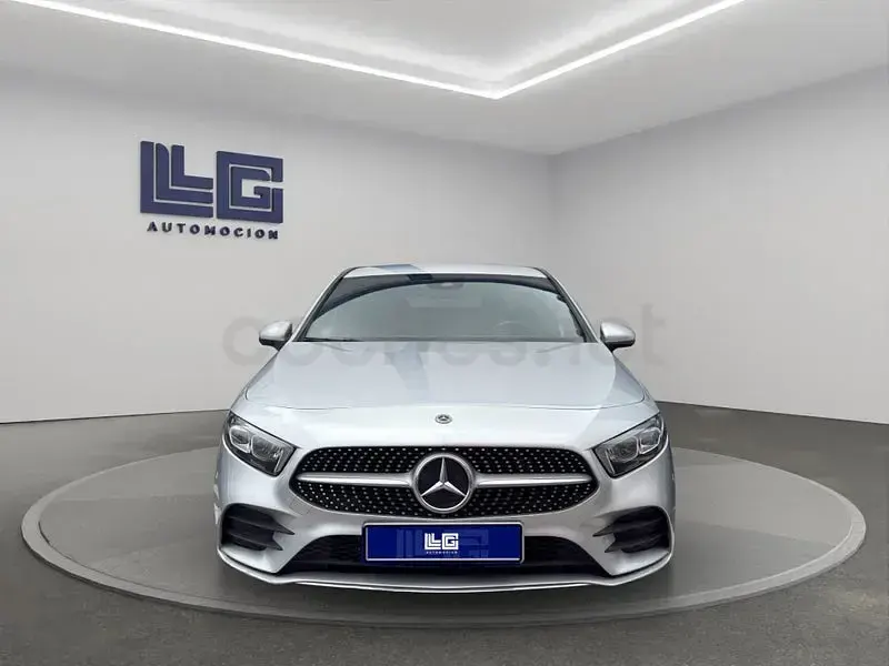 Usado Mercedes A250 218 CV (160 kW) 2023 Gris / plata Berlina