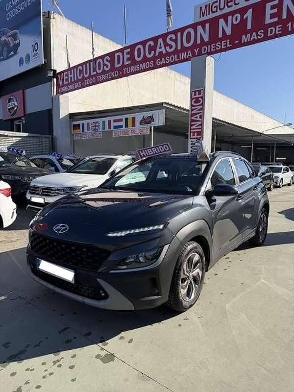 Usado Hyundai Kona 141 CV (103 kW) 2022 Gris SUV