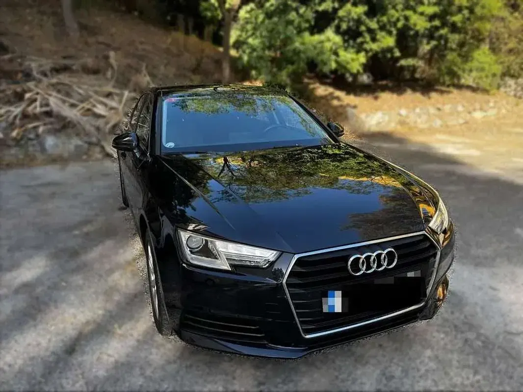 Usado Audi A4 Advanced 150 CV (110 kW) 2017 Azul Berlina