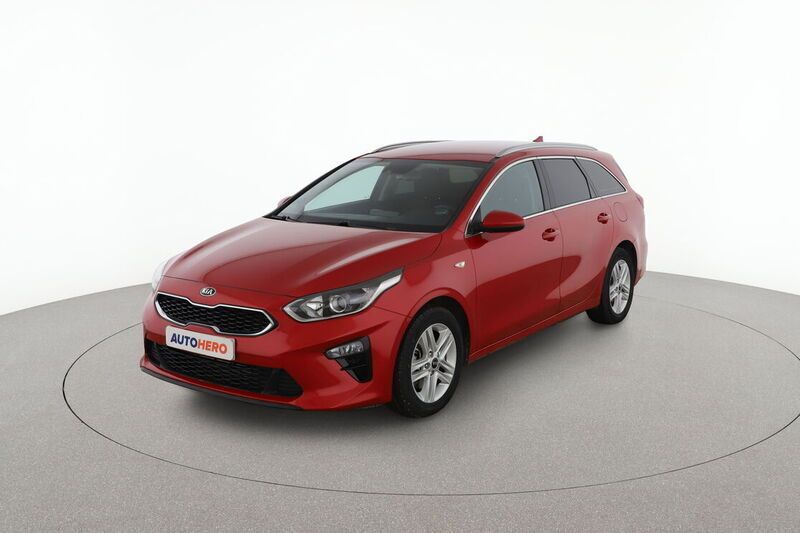 Rojo Usado 2021 Kia Ceed Familiar | 16.699 € (Buen precio) - Imagen 1/4
