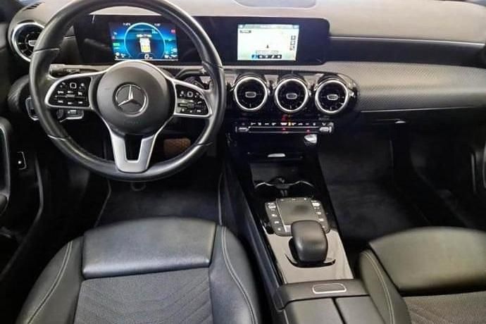 Usado Mercedes A250 217 CV (159 kW) 2021