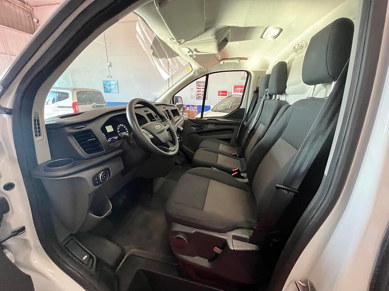 Usado Ford Transit Custom Trend 105 CV (77 kW) 2019 Blanca Monovolumen