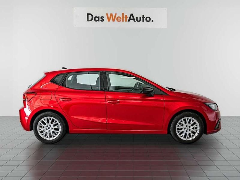 Usado Seat Ibiza FR 116 CV (85 kW) 2025 Rojo Utilitario
