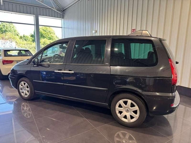 Usado Peugeot 807 109 CV (80 kW) 2006 Gris Monovolumen