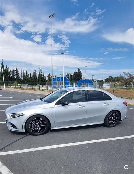 Gris / plata Usado 2022 Mercedes A200 Berlina | 32.500 € (Precio justo) - Imagen 1/4