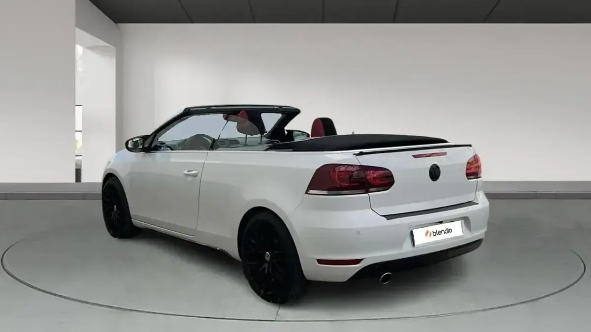 Usado VW Golf VII 105 CV (77 kW) 2013 Blanco Descapotable