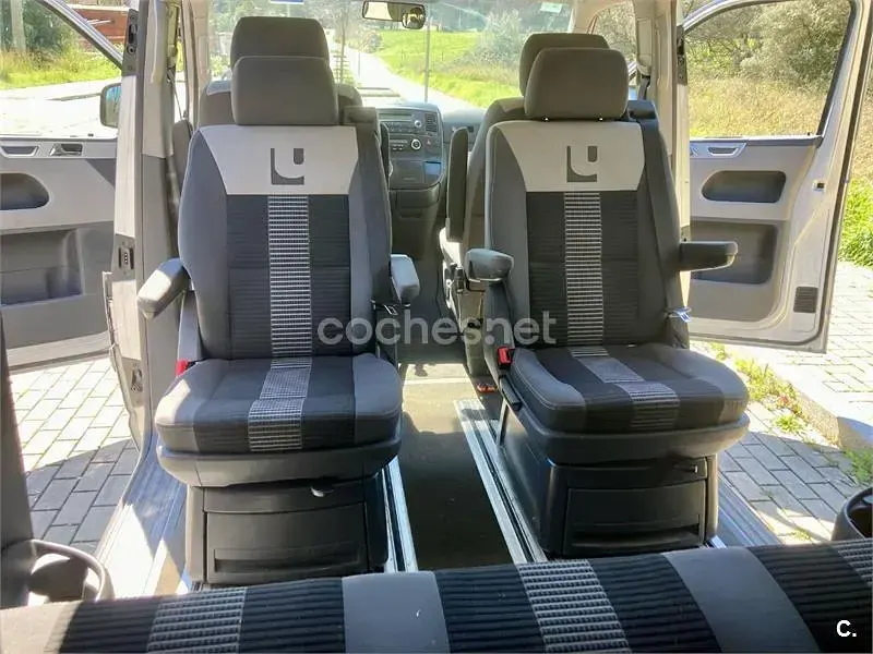 Usado VW Multivan Comfortline 174 CV (127 kW) 2009 Gris / plata Monovolumen