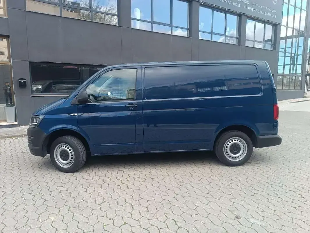 Usado VW Transporter 110 CV (80 kW) 2022 Azul Van